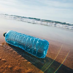 Reportajes RNE - Reportajes RNE - Plástico: mensaje en una botella - Escuchar ahora