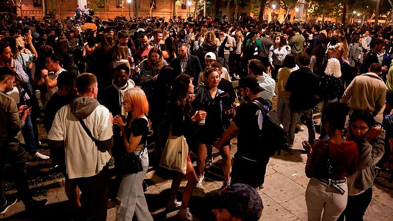 14 horas - Los sanitarios prevén un aumento de casos tras el fin del estado de alarma - Escuchar ahora 