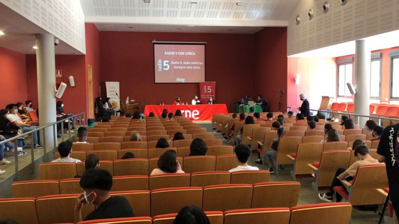 Más cerca - Lorca recuerda en Radio 5 cómo su vida cambió hace una década 