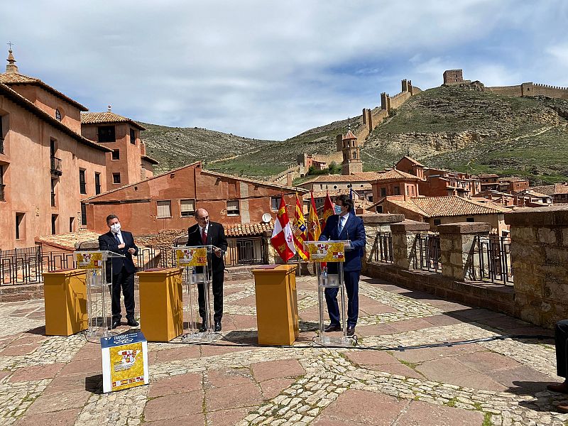Crónica de Aragón - Los presidente de Aragón, Castilla y León y de Castilla-La Mancha, reivindican en Albarracín que los fondos europeos para la recuperación sirvan para poner en igualdad - 13/05/2021 - Escuchar ahora