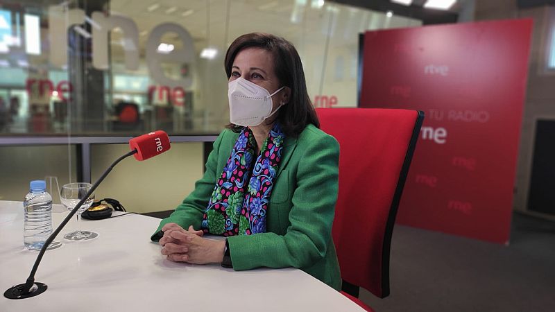 Las mañanas de RNE con Íñigo Alfonso - Margarita Robles, ministra de Defensa: "Con España no se juega. Marruecos tendrá que reconsiderar lo que ha hecho poniendo en riesgo la vida de menores" - Escuchar ahora 
