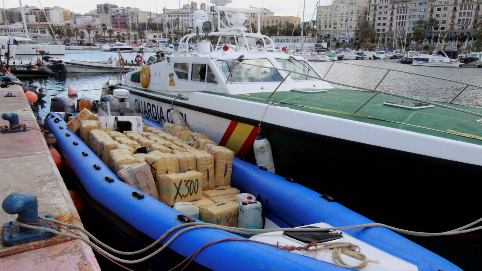 24 horas - La lucha contra el narcotráfico en el Campo de Gibraltar - Esacuchar ahora