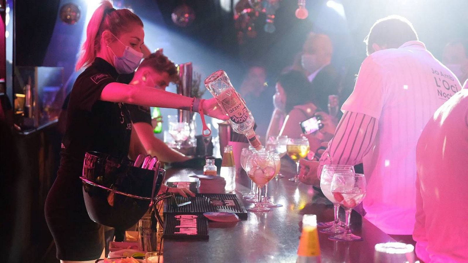 Cinc bars musicals de Sitges han tornat a viure una nit de festa