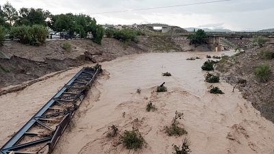 Crnica de Andaluca - Abre tres aos despus la variante de Aguadulce - Escuchar ahora