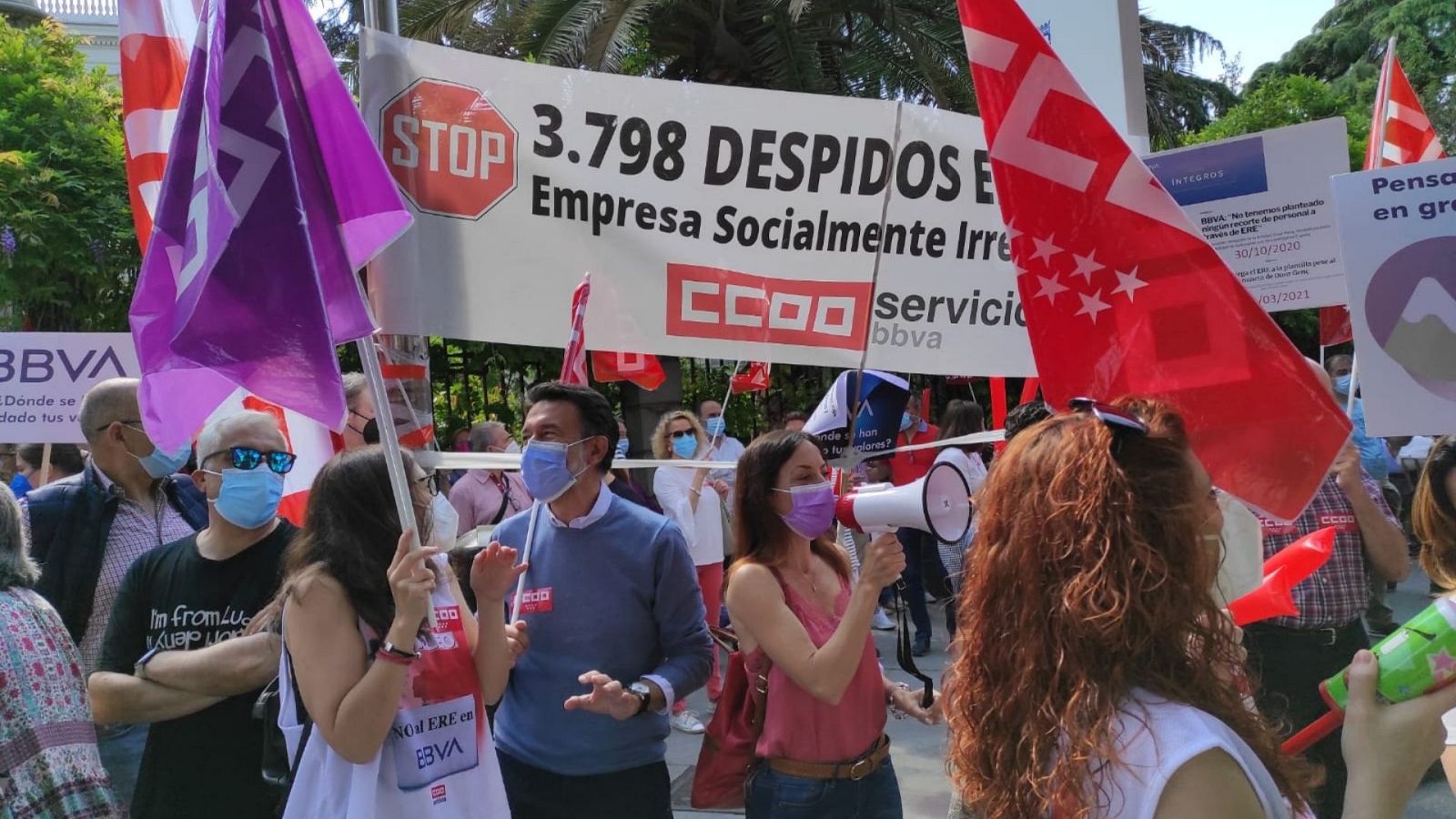 Más Cerca - Los trabajadores de BBVA van a la huelga: "Nos meten muchísimo miedo" - Escuchar ahora