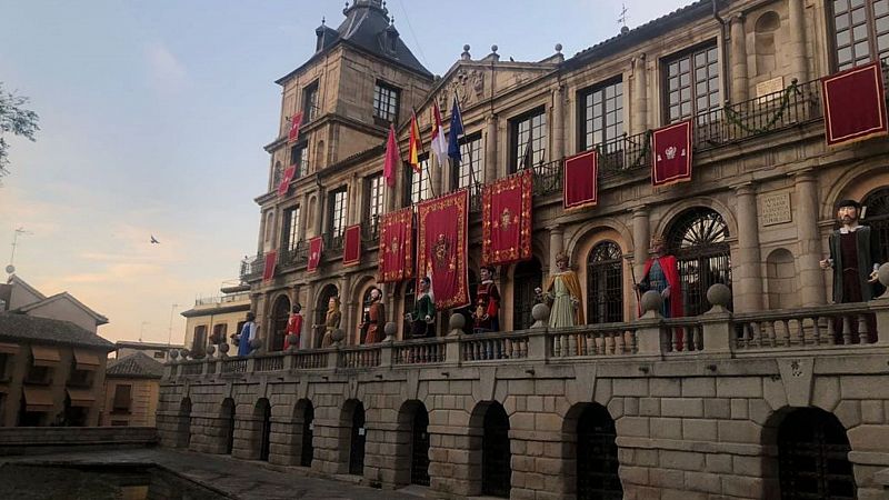 Más cerca - Toledo adapta su fiesta grande, el Corpus, a la pandemia - Escuchar ahora