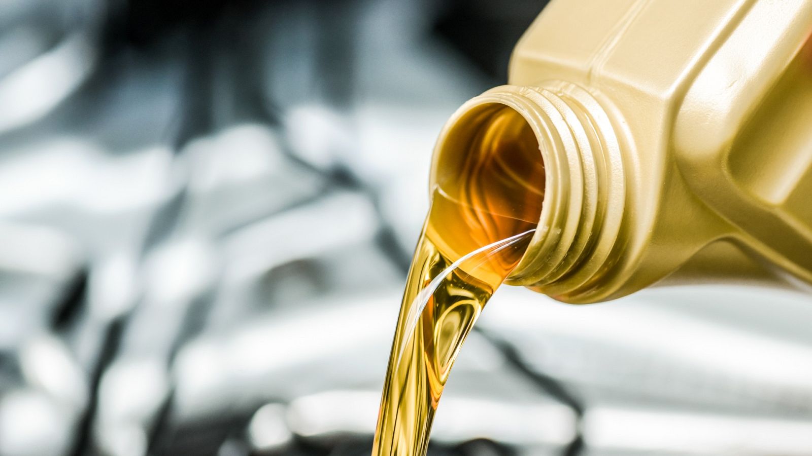 Advertencia a la población: cuidado con el aceite envenenado ('Diario Hablado de RNE' - 18 junio 1981) 