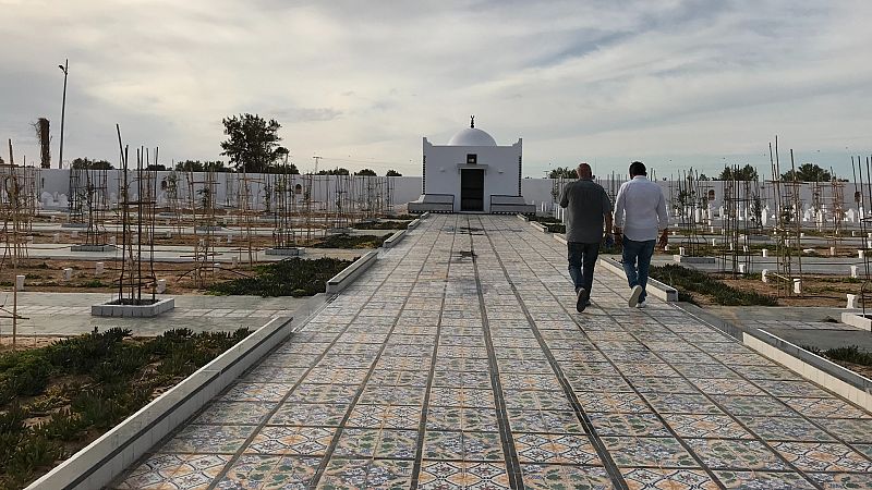 14 horas - El jardín de África: un memorial para los náufragos del Mediterráneo - Escuchar ahora 