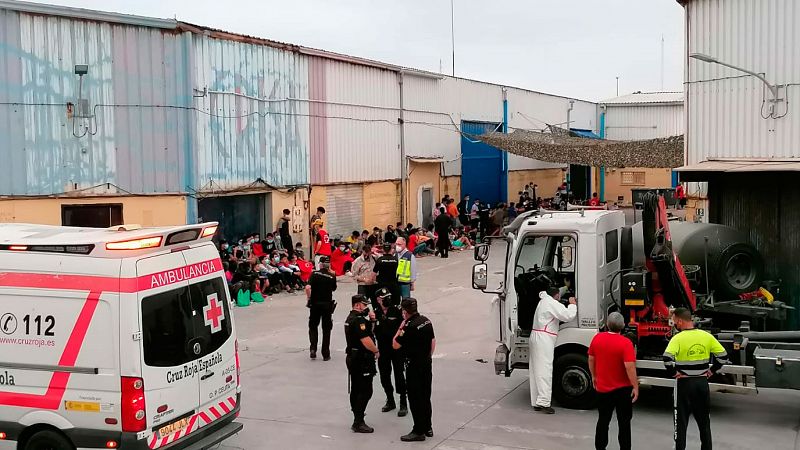 Las mañanas de RNE con Íñigo Alfonso - Crisis migratoria en Ceuta: "Hemos pasado una línea roja como sociedad"  - Escuchar ahora