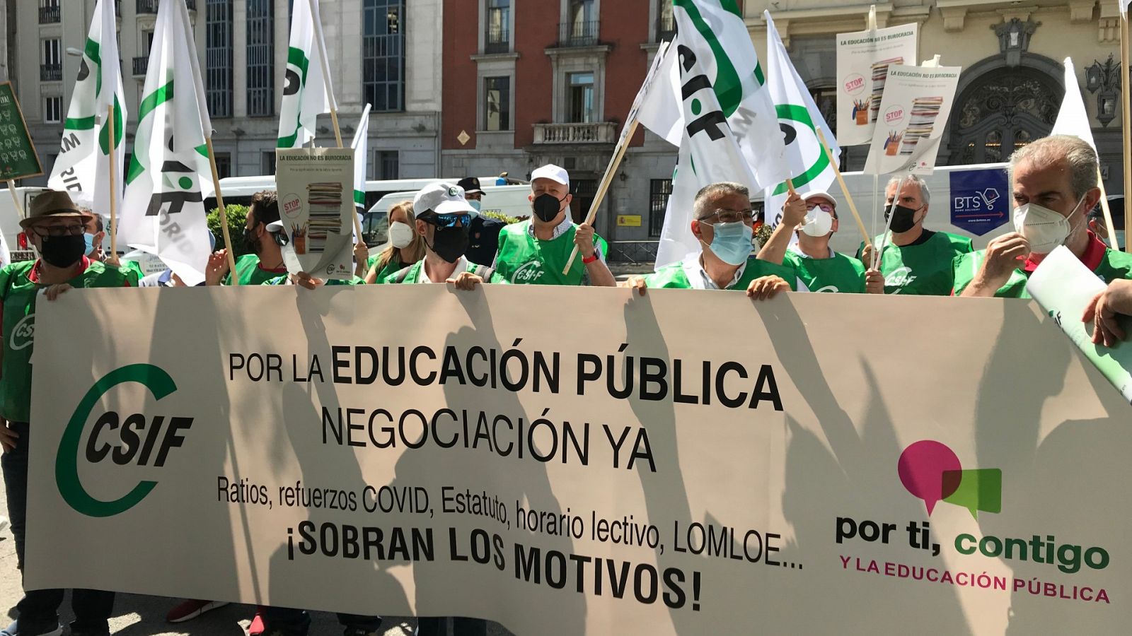 Más cerca - Los docentes contratados como refuerzo Covid piden continuidad - Escuchar ahora