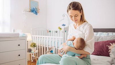 14 horas - Un estudio demuestra que la leche materna de mujeres contagiadas o vacunadas contiene anticuerpos contra la COVID-19 - Escuchar ahora
