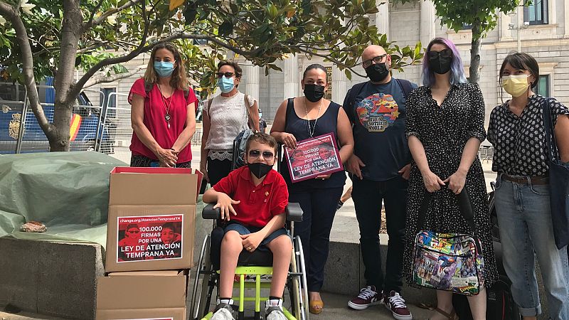 Más cerca - 100.000 firmas por una atención temprana pública y universal - Escuchar ahora