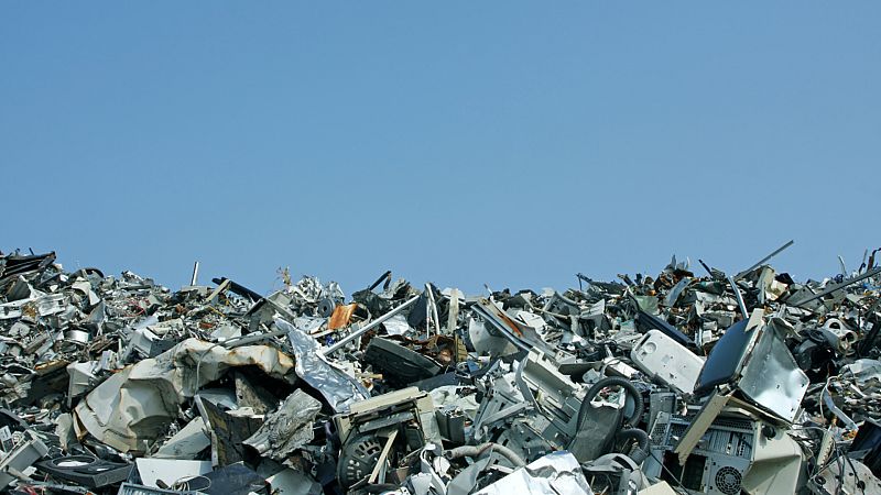 Cinco continentes - Un tsunami de residuos electrónicos - Escuchar ahora