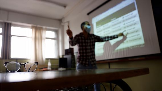 España a las 8 fin de semana