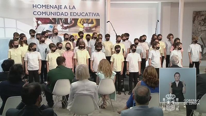 14 Horas in de Semana - Matrícula de Honor para los colegios - Escuchar ahora