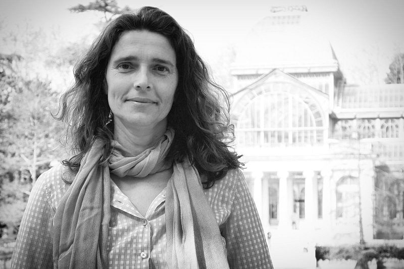 Ellas Peden - Ana Alemany - Oír ahora