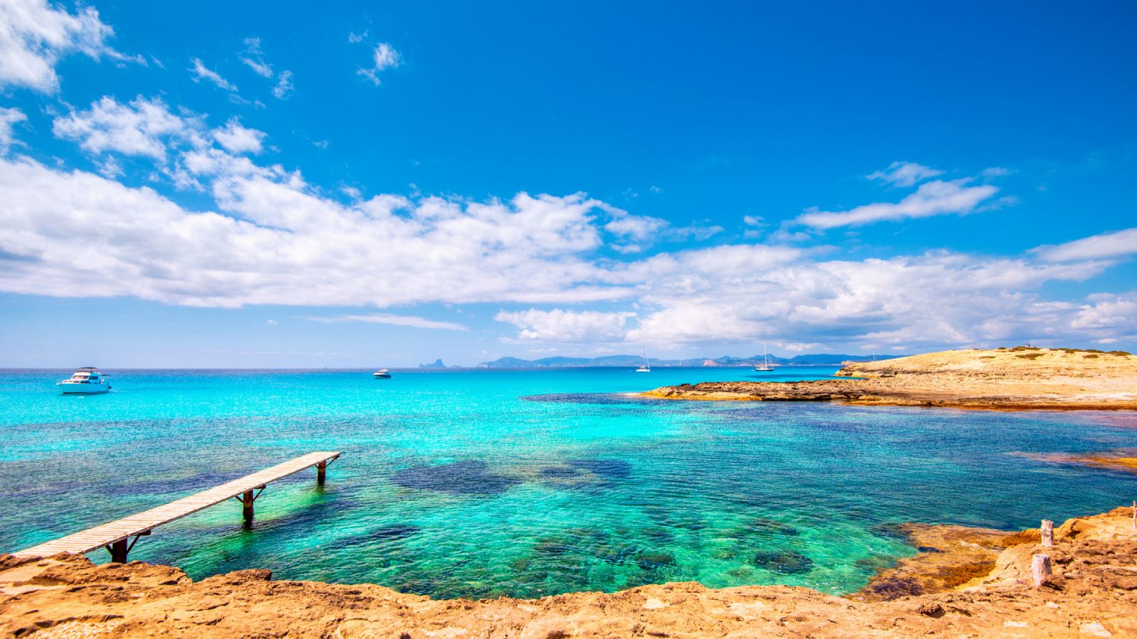 24 horas - Formentera se erige como "destino privilegiado" - Escuchar ahora