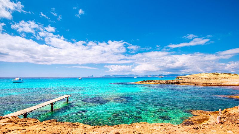24 horas - Formentera se erige como "destino privilegiado" - Escuchar ahora