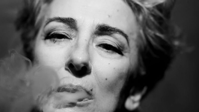 Poesía Exterior - La poesía es una actriz en el teatro del poema - 24/06/21 - escuchar ahora