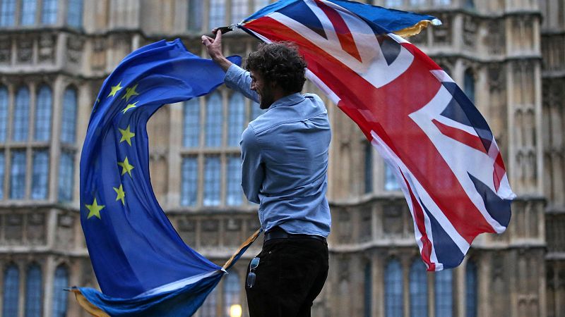 14 horas - Cinco aos del referndum del Brexit: los ciudadanos de la UE tienen 28 das para formalizar su residencia - Escuchar ahora