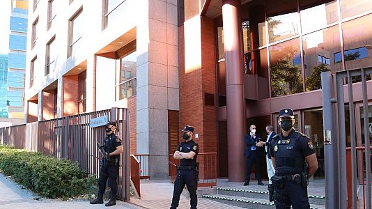 Serveis informatius Ràdio 4 - El Tribunal de Comptes reclama 5,4 milions d'euros a una quarentena d'ex alts càrrecs per la promoció del procés