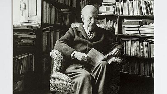 Por tres razones - Por tres razones - "Velintonia es de todos, de todos y de todos" - Escuchar ahora