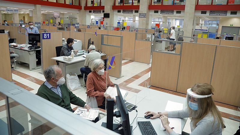 Las mañanas de RNE con Íñigo Alfonso - Último día para presentar la declaración de la Renta - Escuchar ahora 