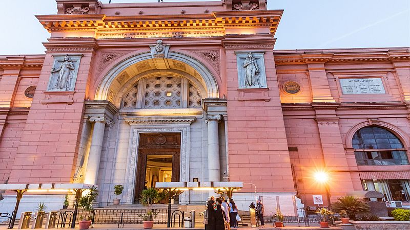 La vuelta al mundo con Miquel Silvestre - Visita al Museo Egipcio de El Cairo - 01/07/21 - Escuchar ahora