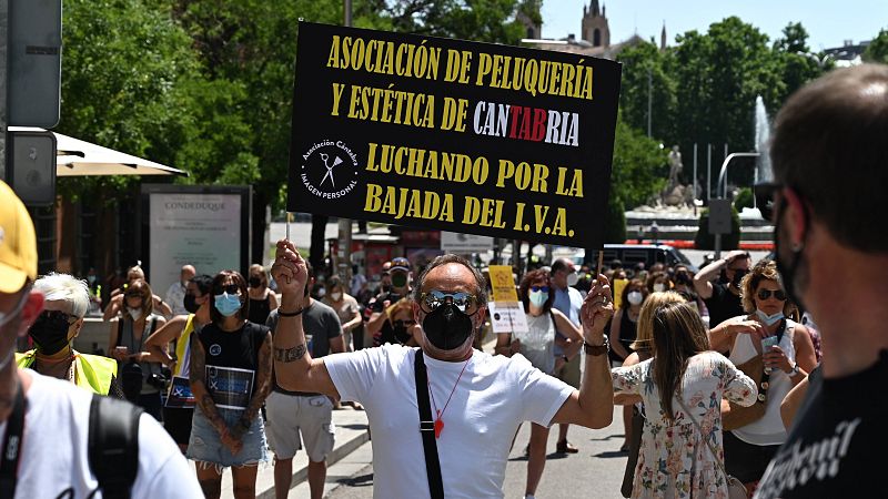 24 horas - La rebaja del IVA de las peluquerías - Escuchar ahora