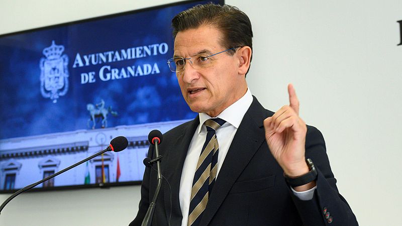 Crónica de Andalucía - Luis Salvador renuncia a la alcaldía de Granada - Escuchar ahora