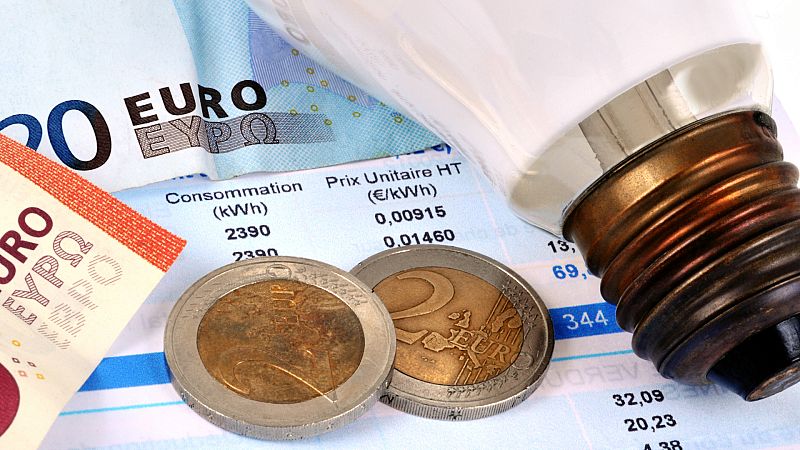 24 horas - OCU: "Hay consumidores pagando la electricidad a precio de Filomena y no lo saben" - Escuchar ahora