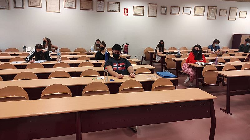 Más cerca - EvAU; segunda oportunidad para superar la prueba de fuego - Escuchar ahora