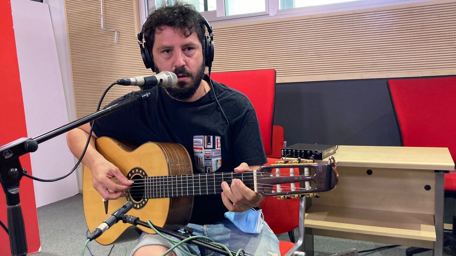 Las mañanas de RNE con Pepa Fernández' - El Kanka toca en directo 'Por tu olor' - Escuchar ahora