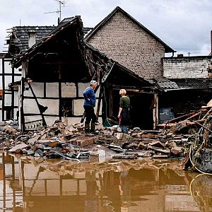 Más cerca - Más cerca - Inundaciones en Alemania: "Es lo peor que pasa en 100 años" - Escuchar ahora 