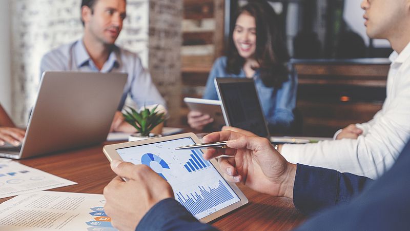 Más cerca - ¿Ordenador o tableta? - Escuchar ahora