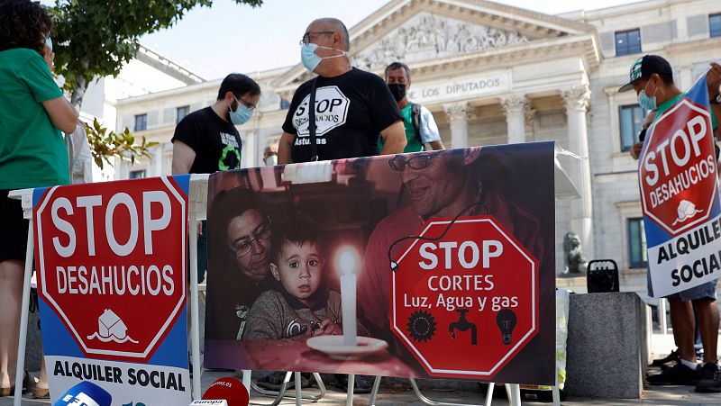 14 horas - Manuela: cómo explicar un desahucio a una niña de dos años - Escuchar ahora