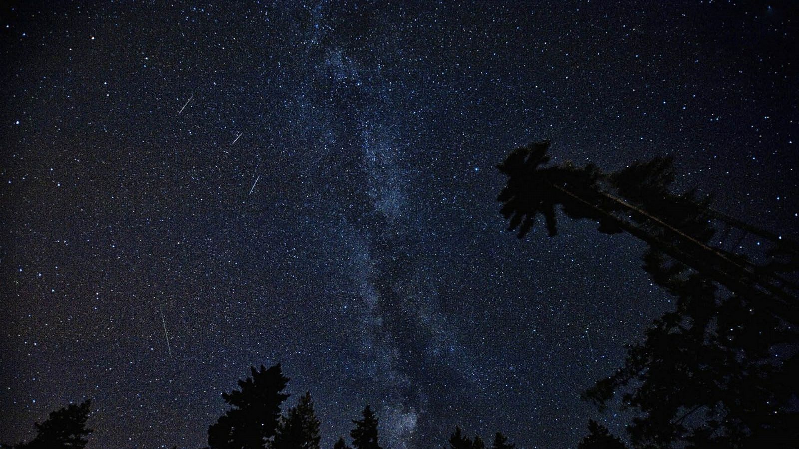 España vuelta y vuelta - La lluvia de perseidas en el Planetario de Madrid - Escuchar ahora