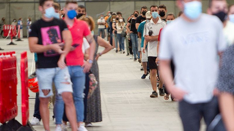 Las mañanas de RNE - Asturias, primera comunidad que ha vacunado al 70% de su población: "Los ciudadanos han colaborado muchísimo" - Escuchar ahora