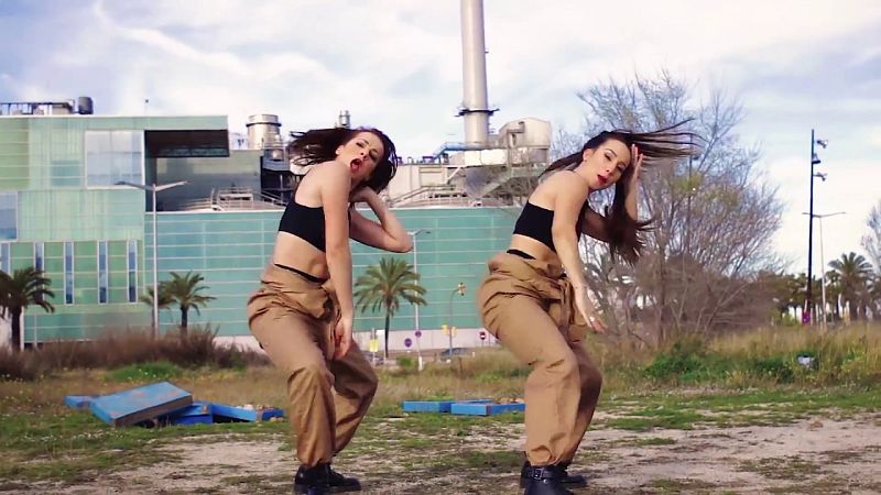 La Comparsa reggaetonera, amb Bea Ortiz i Tatiana Rojas