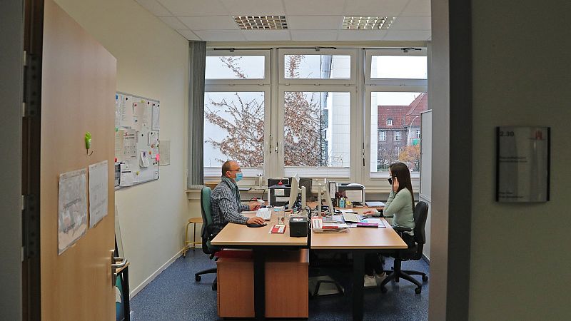 14 horas - La vuelta a la presencialidad laboral: "Hay mucha incertidumbre" - Escuchar ahora