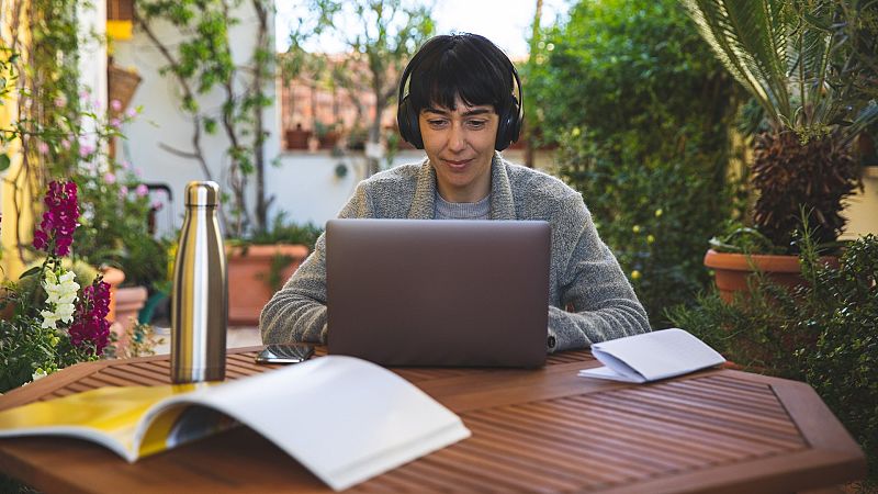 Más cerca - Teletrabajo sí, pero no de emergencia - Escuchar ahora 