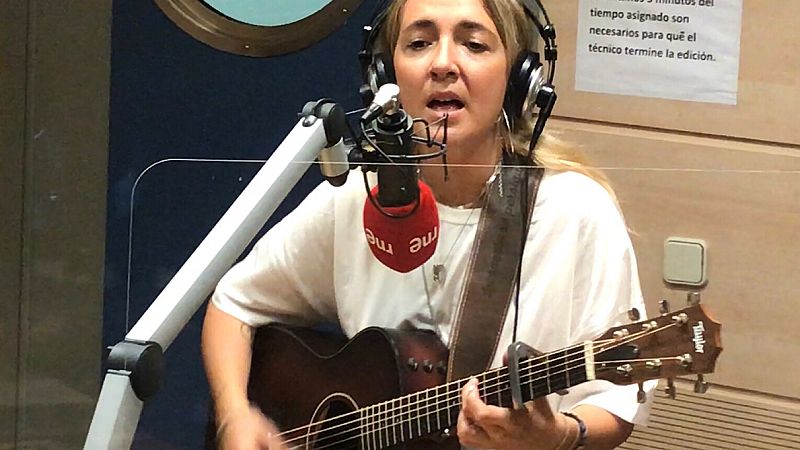 Entre dos luces - Paula Mattheus: "El camino es muy difícil pero merece la pena" - 03/0921 - escuchar ahora