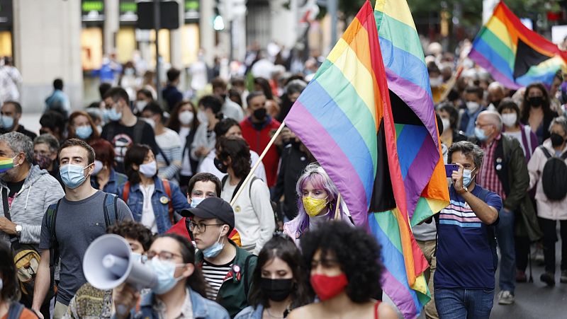 14 horas - Los colectivos LGTBI alertan del aumento de agresiones homófobas - Escuchar ahora