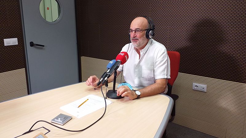Crónica de Andalucía - Dr. Ignacio Molina: "La tercera dosis general no se justifica" - Escuchar ahora