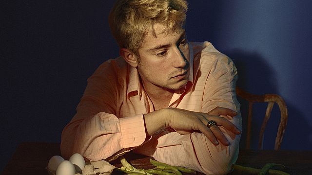 MTINES y versiones de interrogaci�n amor