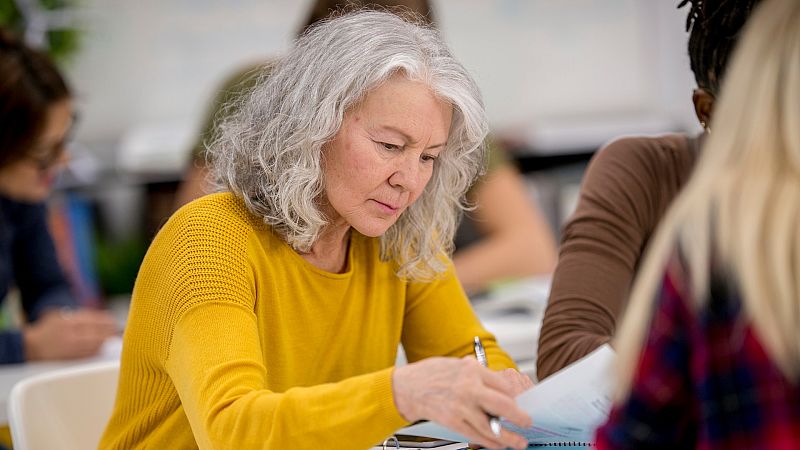 Más cerca - La Universidad, espacio inclusivo y abierto a los mayores - Escuchar ahora