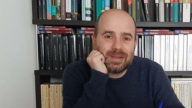 Libros de arena - Javier Peña presenta 'Agnes' - Escuchar ahora