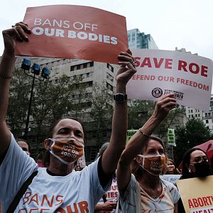 Reportajes 5 continentes - Reportajes 5 Continentes - Una polémica ley restringe el aborto en Texas - Escuchar ahora