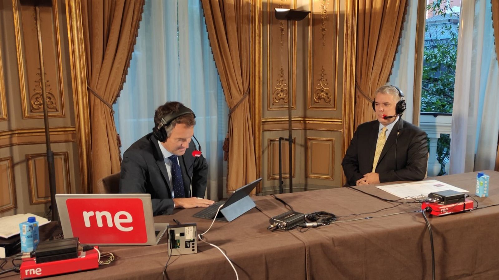 Las mañanas de RNE con Íñigo Alfonso - Iván Duque: "El reto democrático de América Latina es la división entre demagogos y pedagogos" - Escuchar ahora 