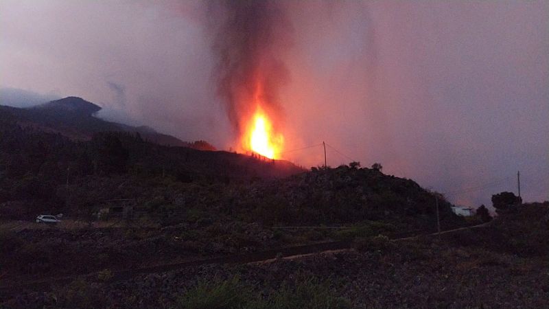 Las mañanas de RNE con Íñigo Alfonso - Alcalde El Paso: "Hay unas 20 viviendas afectadas en este pueblo" - Escuchar ahora 